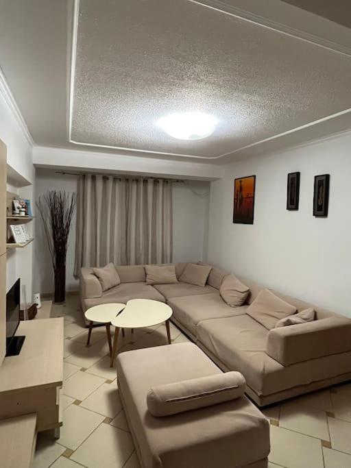 Ak Terminal Apartments Драч Екстериор снимка