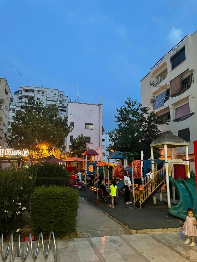Ak Terminal Apartments Драч Екстериор снимка