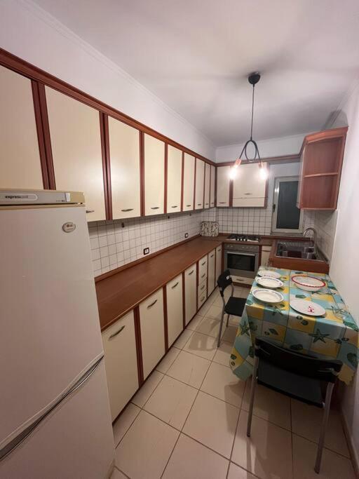 Ak Terminal Apartments Драч Екстериор снимка